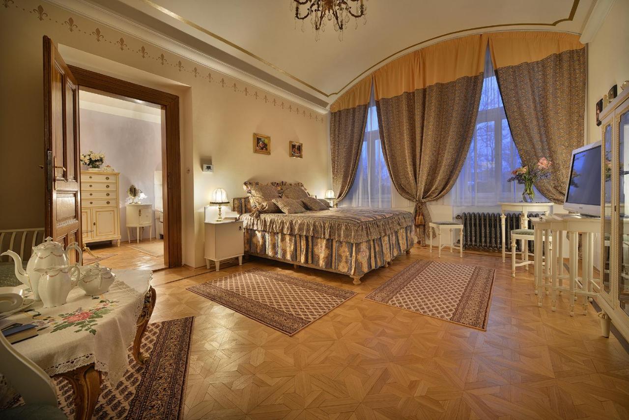 Apartman Dalia Janackovo Nabrezi Прага Екстериор снимка