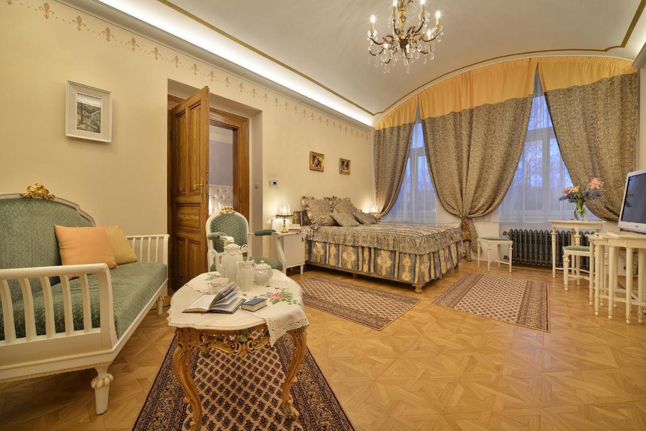 Apartman Dalia Janackovo Nabrezi Прага Екстериор снимка
